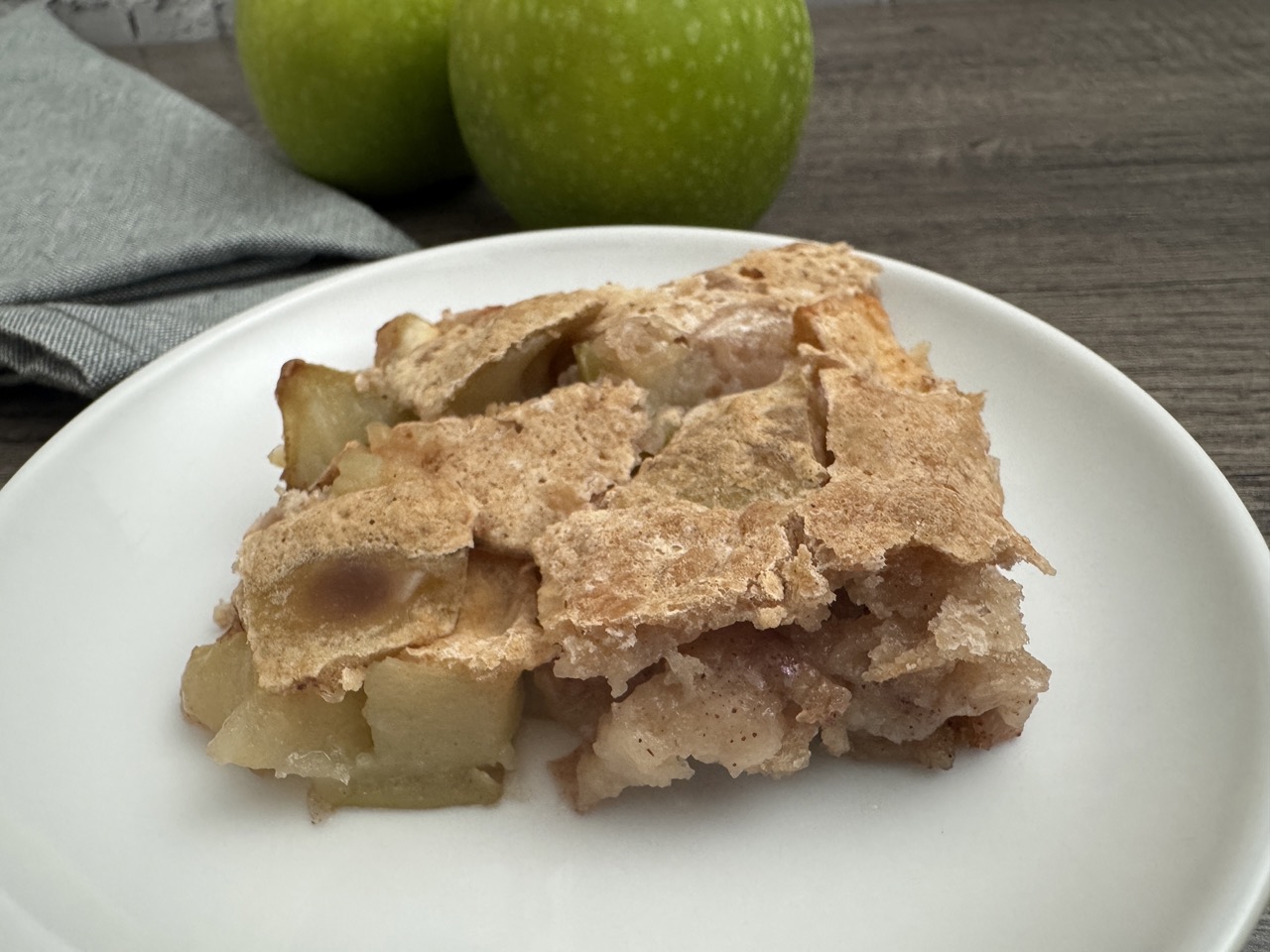 Apple Cinnamon Slice