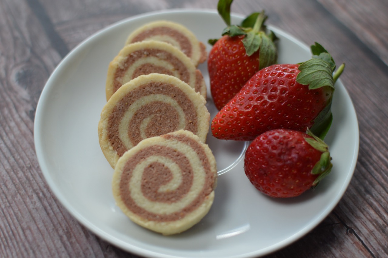 Strawberry Swirl Cookies